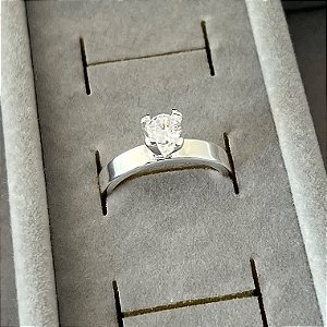 Anel aro 21,5 solitário tradicional em banho de prata silver