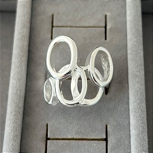 Anel aro 16 bolas vazadas em banho de prata silver