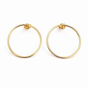 Brinco circulo vazado em banho de ouro 18k