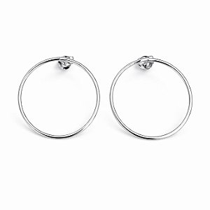 Brinco circulo vazado em banho de prata silver
