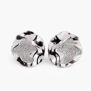 Brinco orgânico cravejado em banho de prata silver