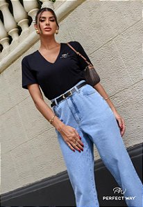 T-SHIRT DECOTE V-PERFECT WAY