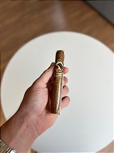 Charuto Dona Flor Robusto Claro - Unidade