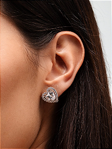 Brinco de Coração Cravejado com Zircônia de Coração folheado em ródio branco