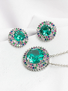 Conjunto de Colar e Brincos Maxi Redondos com Zircônias Coloridas e Pedra Verde Esmeralda folheado em ródio branco