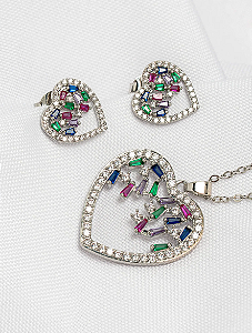 Conjunto de Colar e Brincos Maxi com Coração Vazado com Ramos de Zircônias Coloridas folheado em ródio branco