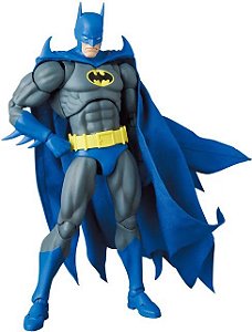 Action Figure Batman Knight Crusader Dc Comics - Original MAFEX
