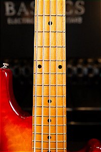 Baixo Lakland Skyline 55-02 (5 cordas)