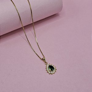 31- Colar Gota Esmeralda Cravejado - Dourado
