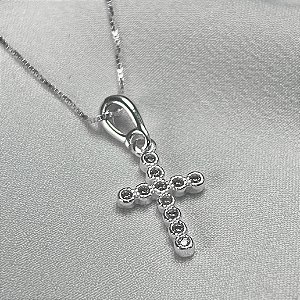 COLAR CRUZ CRAVEJADA - PRATA 925