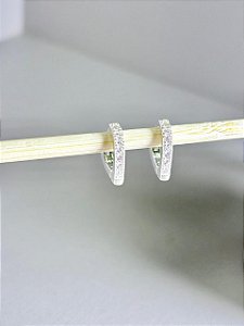 ARGOLA CLICK OVAL CRAVEJADA - P - PRATA 925