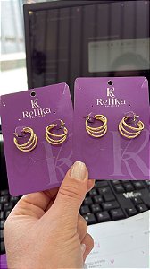 BRINCO ARGOLA TRIPLA TARRAXA - SEMIJOIA