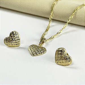 CONJUNTO COLAR E BRINCO CORAÇÃO DETALHADO - SEMIJOIA