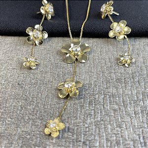 CONJUNTO FLORES COM PEDRARIA NO DOURADO - SEMIJOIA