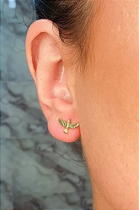 Brinco Pequeno De Espirito Santo Banhado Em Ouro 18k [F027]