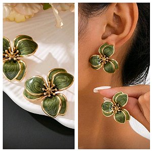Brinco Lucila Flor Elegante Verde Dourado