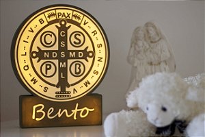 Luminária São Bento c/ suporte para 3 pilhas