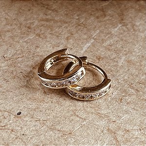 Argola Segundo Furo Microzircônias | Banho 18k