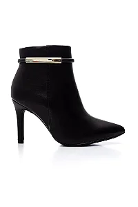 Bota Vizzano 3049.250: Sofisticação e Atitude em Cada Passo