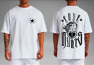 Camiseta Masculina Oversized Love Hurts