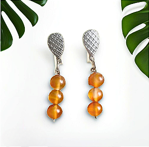 Brinco com Esferas em Pedra Natural - Estilo e Harmonia