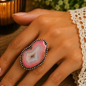 Anel em Prata Indiana Ágata Rosa com Geodo – A Pedra do Equilíbrio