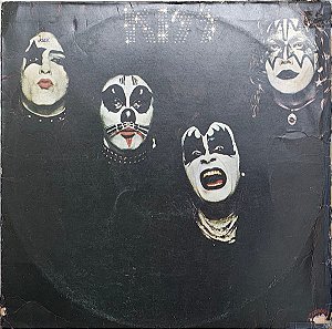 Kiss - Kiss