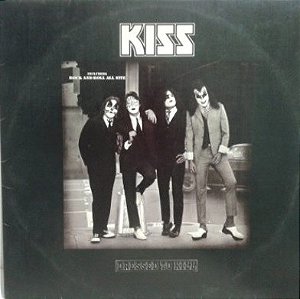 Kiss - Dressed To Kill