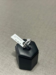 ANEL SOLITARIO PEDRA OVAL