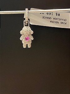 PINGENTE MENINA CRAVEJADA