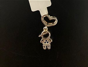 PINGENTE MENINO