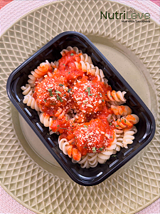 Almôndega de Carne com Fusilli