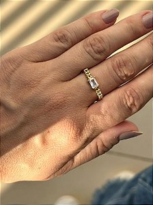 Anel Solitário Estilo Quadrado