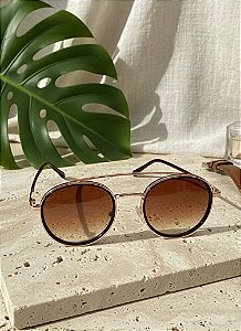 Oculos de Sol Redondo Marrom e Dourado Aro