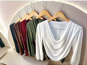 Blusa Gola Fluida