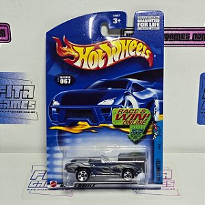 Hot Wheels 65 Corvette (Novo)