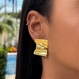 Brinco Placa Orgânico Tamanho Único Banhado a Ouro 18K