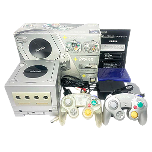 Nintendo Gamecube Com 2 Controles + Game Boy Player e Disco de Boot Prata Japonês