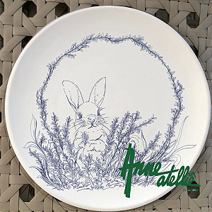 Gabarito em Papel Vegetal de Coelho c/ Lavandas em Papel Vegetal 30cm/Diâmetro