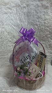 Cesta feliz aniversário