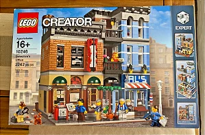 LEGO 10246 - Detective's Office