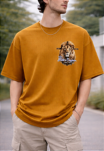 Camiseta Oversized Estampa "Seja forte e Corajoso"