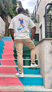 Camiseta Overzide Nike Bege