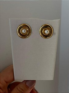 Brinco Pequeno Banho Ouro com Pérola