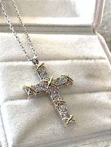 Colar Crucifixo Banho Duplo com Zircônia