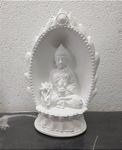 Buda na concha 18cm Gesso Cru