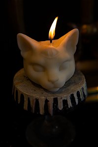 Gato Místico (Branco de Baunilha)