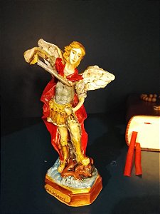 Imagem São Miguel Arcanjo (15 cm) – Resina Premium Pintada à Mão