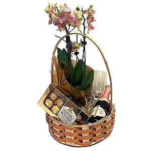 Cesta Luxo de Chandon com Ferrero Rocher e Mini Orquidea