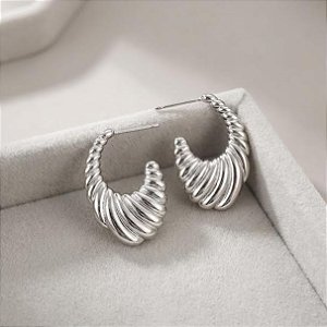 Argola Croissant Prata e Dourado